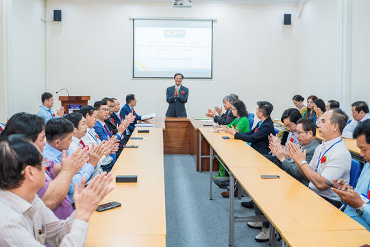 NGƯT.ThS Lâm Văn Quản tái đắc cử Chủ tịch Hội GDNN TP.HCM