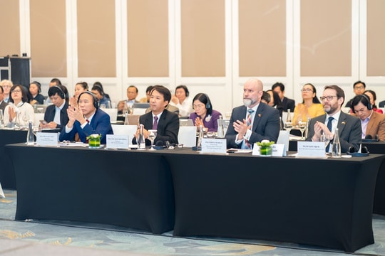 Việt Nam và Vương quốc Anh khởi động sáng kiến tăng cường chống chịu ven biển