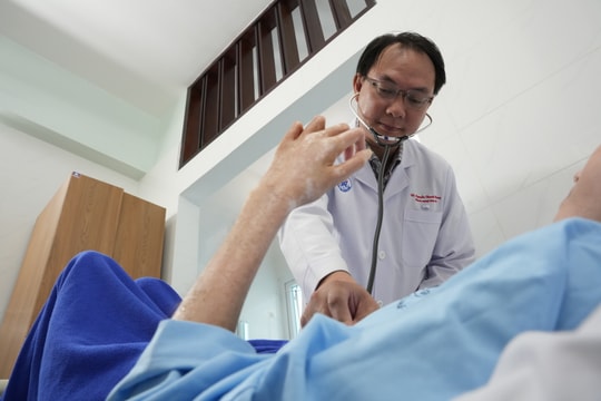 Cứu sống nữ sinh 19 tuổi mắc hội chứng gây tắc nghẽn đường tiêu hóa hiếm gặp