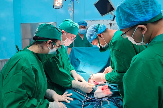 Trung tâm Y tế Quân Dân Y Đặc khu Côn Đảo khẳng định năng lực xử trí cấp cứu