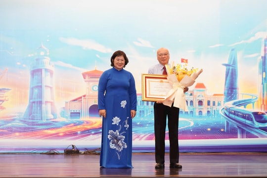 Xây dựng đội ngũ cán bộ tuyên giáo và dân vận "nói được, viết được, làm chủ công nghệ"