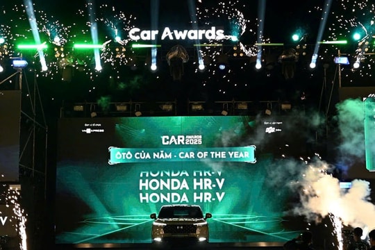 Honda HR-V nhận giải thưởng “Ô tô của năm” toàn thị trường và “Ô tô của năm” phân khúc xe gầm cao cỡ B