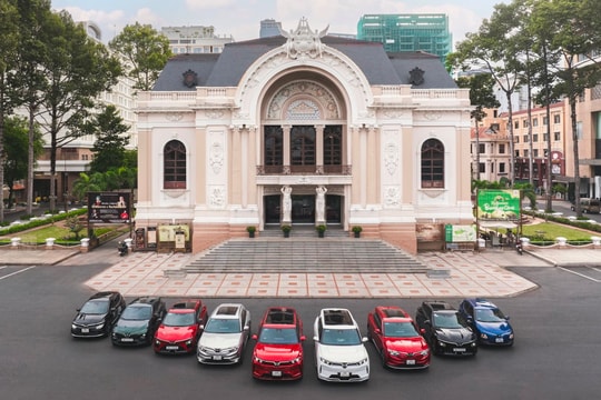 VinFast triển khai chiến dịch "Mãnh liệt vì tương lai Xanh" - Hỗ trợ toàn dân chuyển đổi sang xe điện