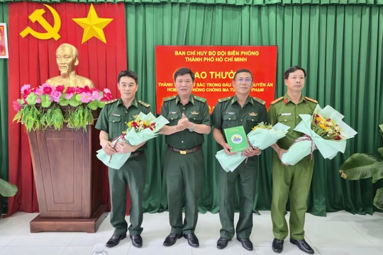 Bộ đội Biên phòng TP.HCM trao thưởng thành tích trong đấu tranh tội phạm ma túy