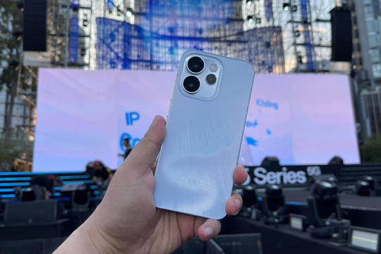 OPPO ra mắt Reno15 Series, nâng cấp về camera chân dung AI