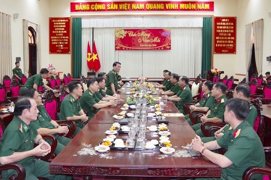 Bộ Tư lệnh Bộ đội Biên phòng thăm, chúc Tết Bộ Tư lệnh Quân khu 9