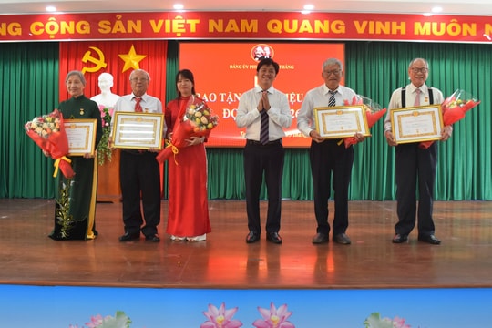 Phường Tam Thắng tổ chức lễ kỷ niệm 96 năm Ngày thành lập Đảng Cộng sản Việt Nam