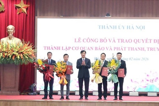 Ông Vũ Minh Tuấn giữ chức Giám đốc Cơ quan Báo và phát thanh, truyền hình Hà Nội