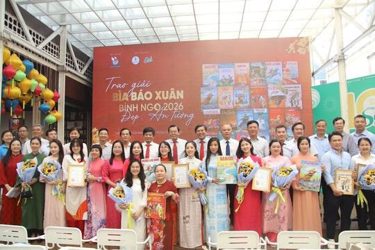 Giải Bìa Báo Xuân là nét riêng đầy cảm xúc của báo chí TP.HCM