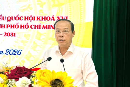 Ứng cử viên ĐBQH và HĐND tiếp xúc cử tri phường phía Đông TP.HCM