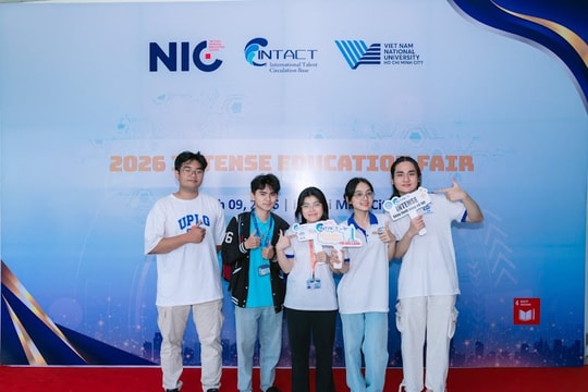 Chương trình Giới thiệu Học bổng INTENSE 2026 tại Việt Nam