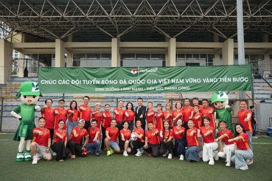 Herbalife Việt Nam tiếp sức Đội tuyển Bóng đá Quốc gia Việt Nam