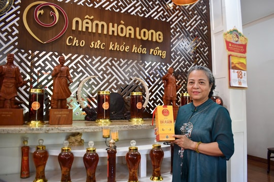 CEO nữ U60 đam mê với nấm đông trùng hạ thảo