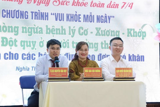 Trang bị kiến thức phòng ngừa bệnh lý đột quỵ, cơ xương khớp đến người dân xã Nghĩa Thành