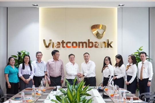 Bí thư Đảng ủy phường Phú Lợi thăm và làm việc tại các đảng bộ doanh nghiệp