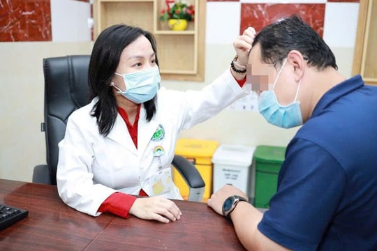 Trị gàu cần thiết vì đây là bệnh mạn tính