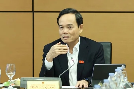 Các đại biểu TP.HCM thảo luận chính sách đột phá phát triển công nghiệp văn hóa