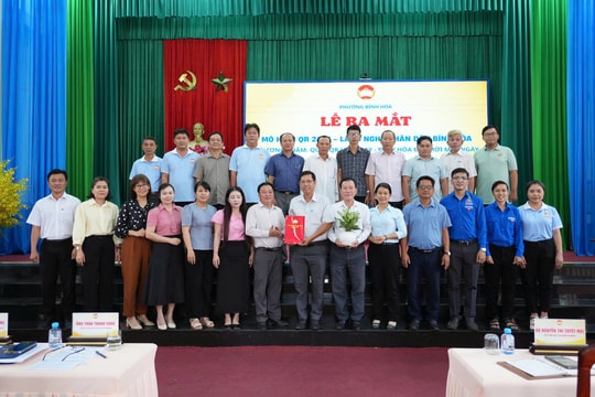 Ra mắt mô hình “QR 24/7 - Lắng nghe nhân dân Bình Hòa”