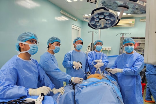 Cứu sống cụ bà 82 tuổi bị xuất huyết ruột non nặng