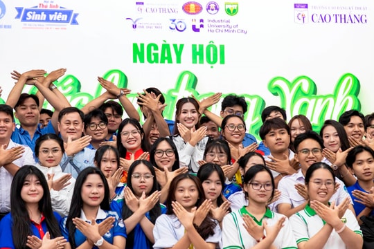 Hơn 300 sinh viên TP.HCM bàn cách hành động vì môi trường