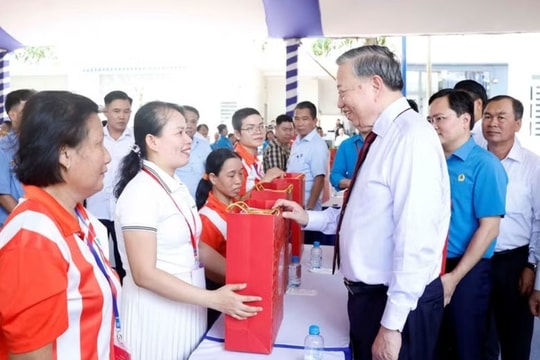 Tổng Bí thư, Chủ tịch nước động viên công nhân, người lao động ở TP.HCM