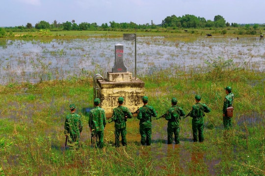 Tăng cường giữ bình yên khu vực biên giới dịp Lễ 30/4