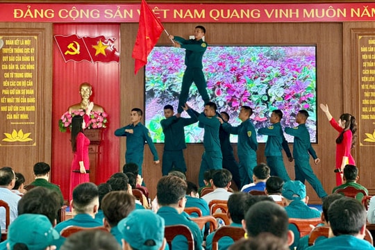 Xã Phú Giáo khai mạc huấn luyện Dân quân cơ động năm 2026