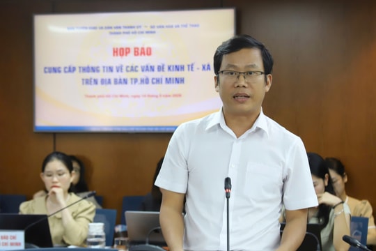 Nhà chờ xe buýt vẫn bị chiếm dụng, Sở Xây dựng TP.HCM triển khai nhiều giải pháp đồng bộ