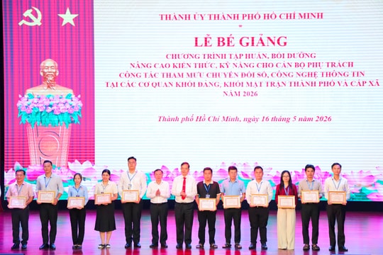 Gần 700 cán bộ TP.HCM hoàn thành khóa đào tạo chuyển đổi số