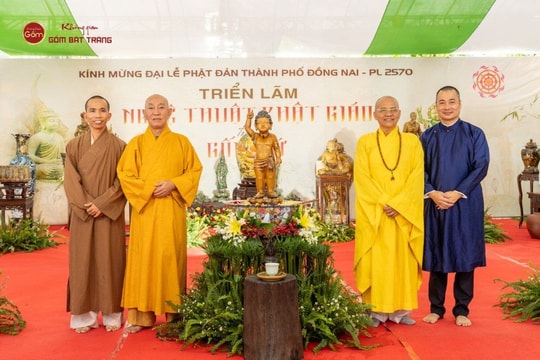 Điểm nhấn Phật Đản 2026: Khi trà việt hòa cùng nghệ thuật phật giáo trên gốm sứ Bát Tràng