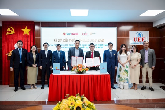 UEF và Vietbank hợp tác xây dựng phòng mô phỏng nghiệp vụ ngân hàng cho sinh viên