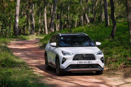 Thị trường tìm kiếm giải pháp di chuyển xanh, Yaris Cross HEV “ghi điểm”