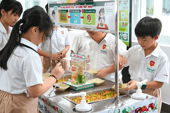 Ăn đủ chất, sống xanh từ ghế nhà trường
