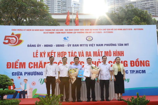 Ra mắt 'Điểm chăm sóc sức khỏe cộng đồng' tại phường Tân Mỹ