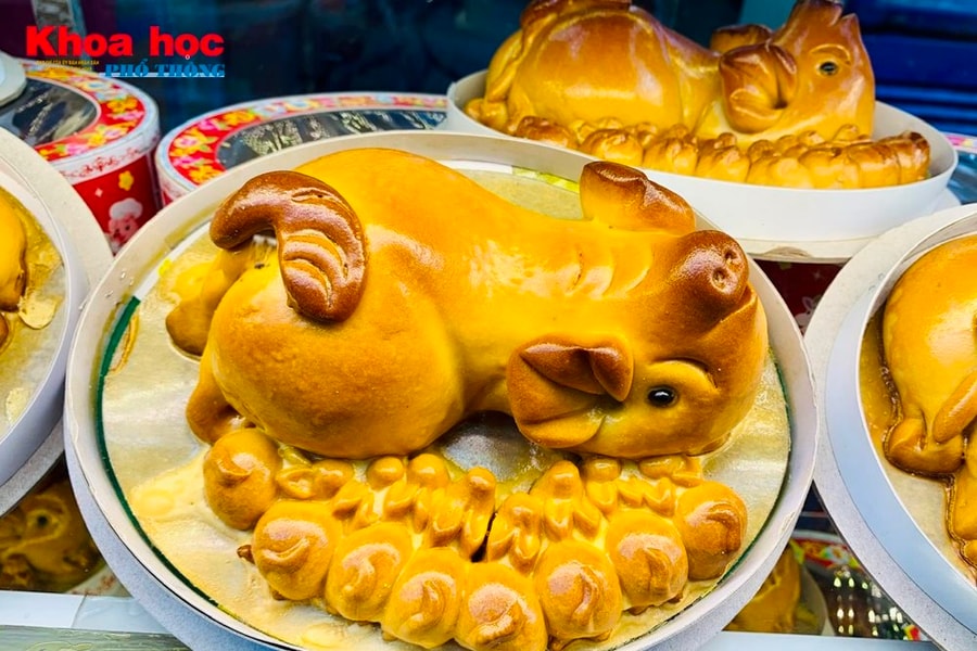TP.HCM: Bánh trung thu 'mua 1 được 4' vẫn vắng khách