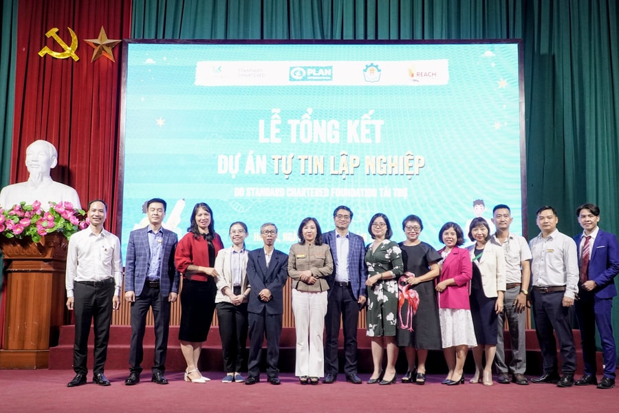“Tự Tin lập nghiệp” của Standard Chartered trong thúc đẩy giáo dục tài chính cho giới trẻ Việt Nam.
