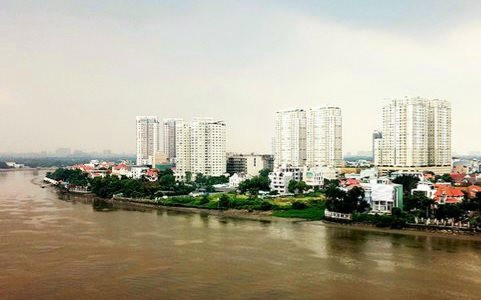 Nhiều công trình vi phạm lấn chiếm hành lang sông Sài Gòn