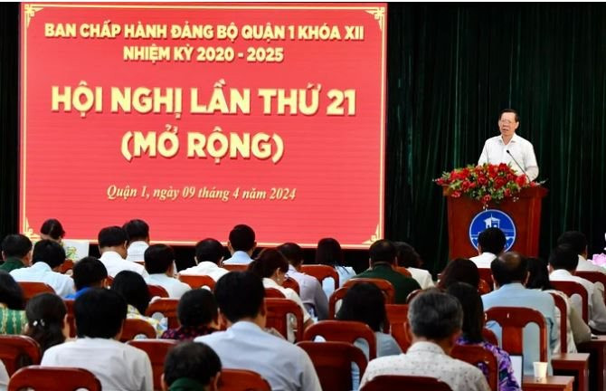 Chủ tịch Phan Văn Mãi yêu cầu quận 1 phải đi đầu trong xây dựng nền tảng số