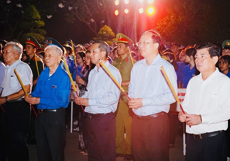 TP.HCM: Tổ chức Lễ thắp nến tri ân các anh hùng liệt sĩ