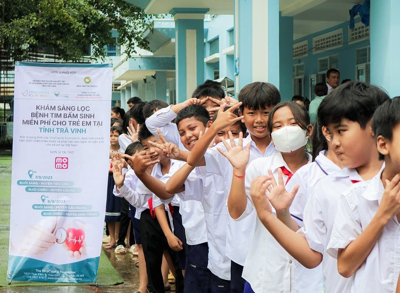 Mang dịch vụ chăm sóc sức khỏe tim mạch miễn phí cho trẻ em nông thôn Việt Nam