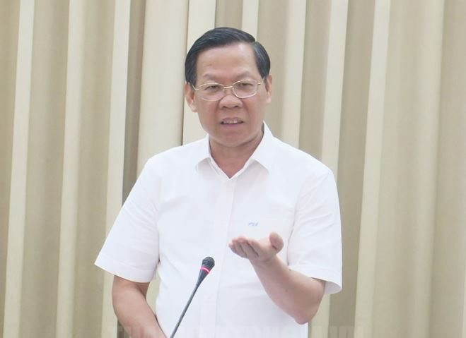 Chủ tịch Phan Văn Mãi yêu cầu tập trung hoàn thiện quy hoạch Thành phố