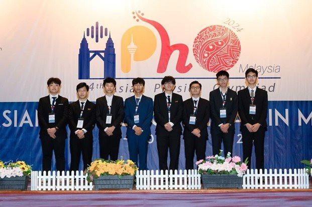 8 học sinh Việt Nam đạt huy chương Olympic Vật lý châu Á