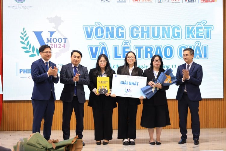 Sinh viên Trường Đại học Luật TP.HCM đoạt giải nhất cuộc thi Phiên tòa giả định cấp quốc gia 2024