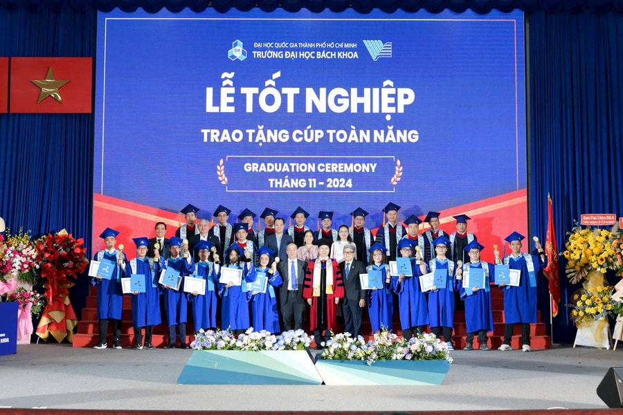 Thành tích đáng nể của sinh viên Bách Khoa tốt nghiệp xuất sắc