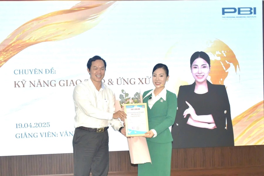 Tập huấn quy tắc ứng xử, nâng cao kỹ năng giao tiếp cho nhân viên công tác xã hội