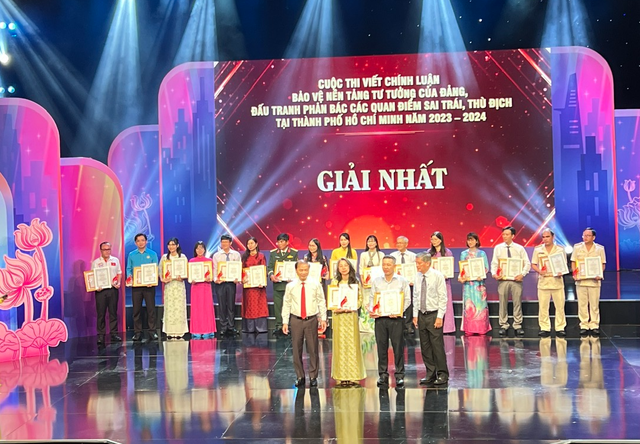 Tôn vinh những tác phẩm xuất sắc tại Cuộc thi trực tuyến "Tự hào Việt Nam"