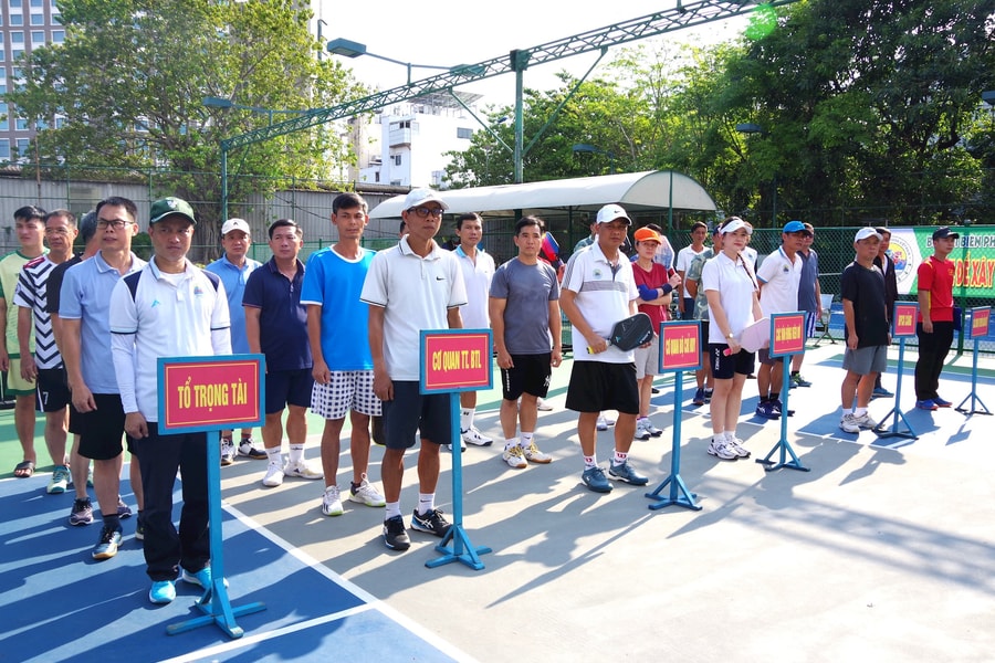 BĐBP TP.HCM tổ chức thi đấu Pickleball và bóng chuyền chào mừng ngày truyền thống