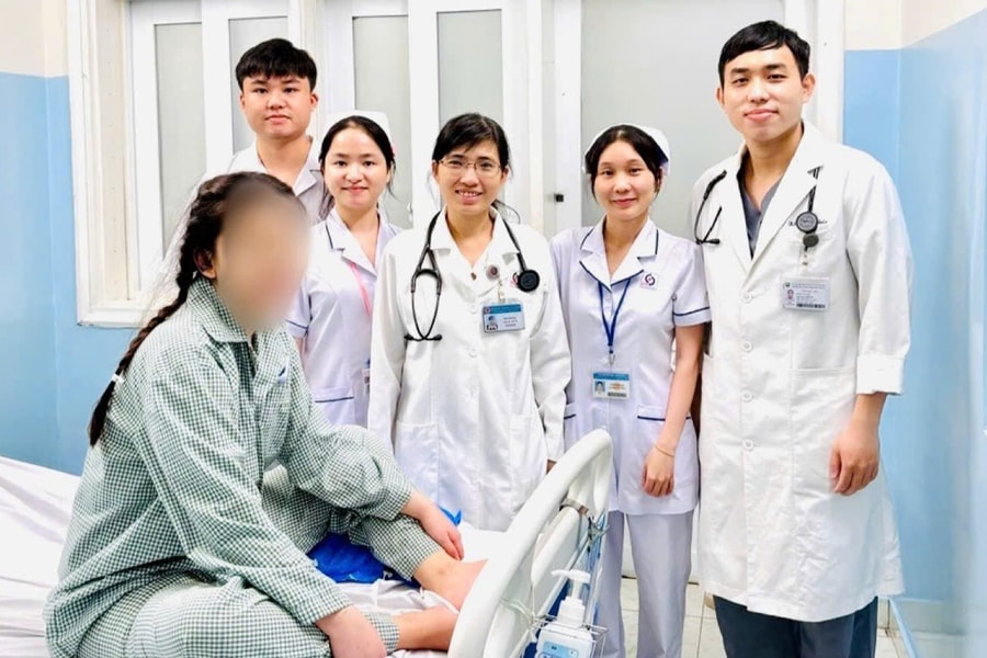 Cứu sống bệnh nhân phản vệ nặng bằng kỹ thuật hybrid ECMO
