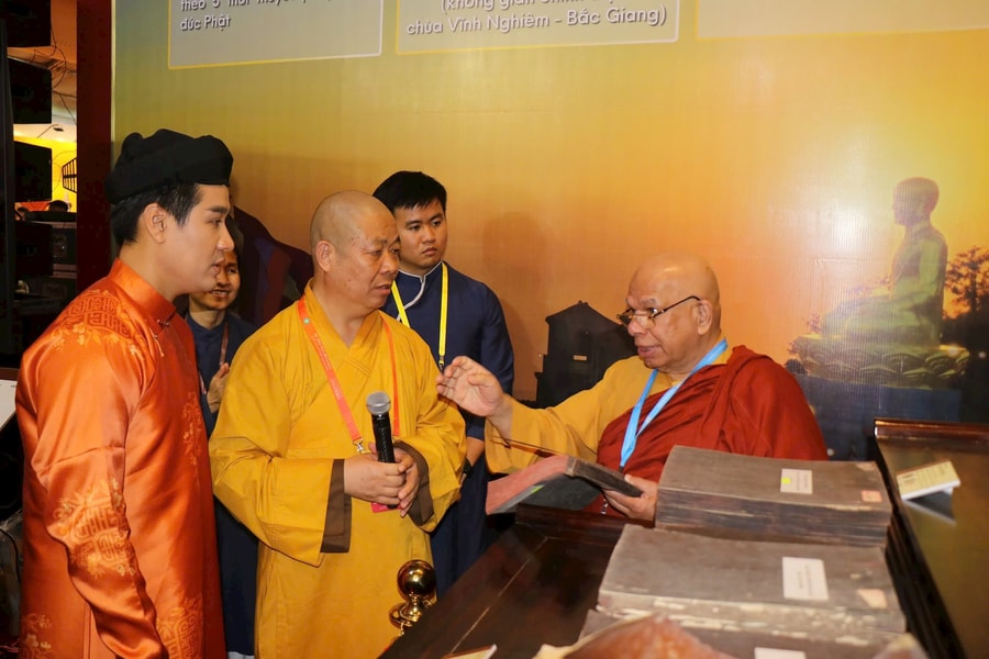 Khai mạc triển lãm Văn hóa Phật giáo tại Đại lễ Vesak 2025
