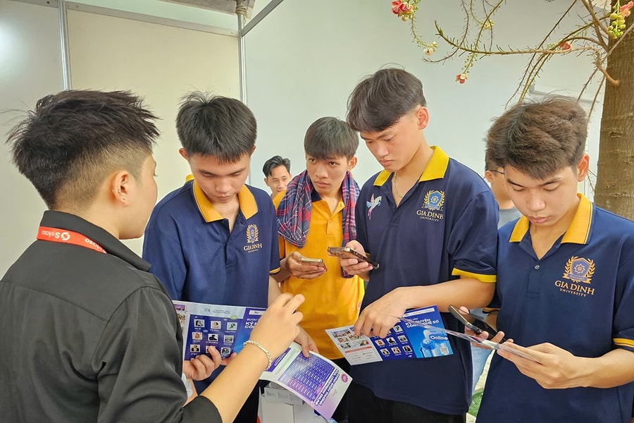 Nhà trường kết nối doanh nghiệp, mở rộng cơ hội việc làm cho sinh viên